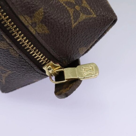 LOUIS VUITTON Monogram Trousse Demi Ronde Cosmetic Pouch M47520 LV Auth 112798 - Picture 12 of 16
